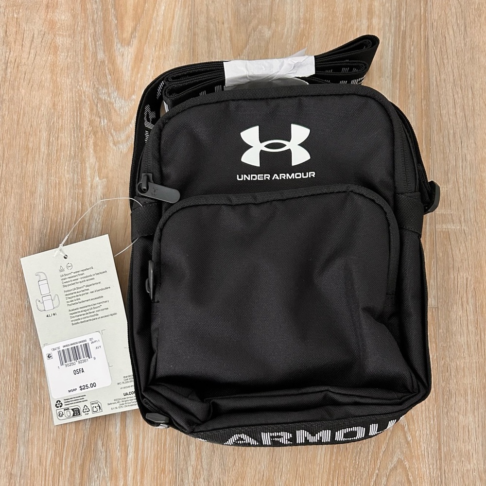 UA crossbody bag✨